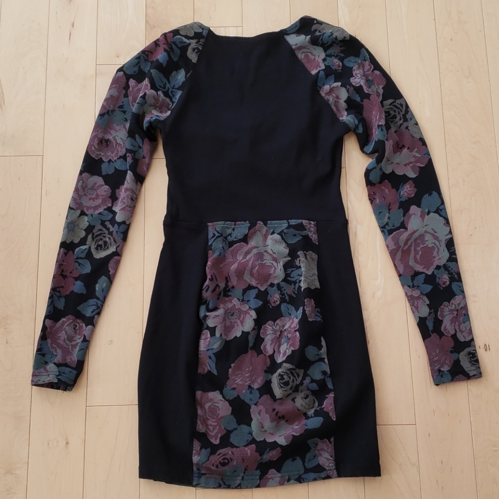 WILFRED DRESS - Picture 4 of 7